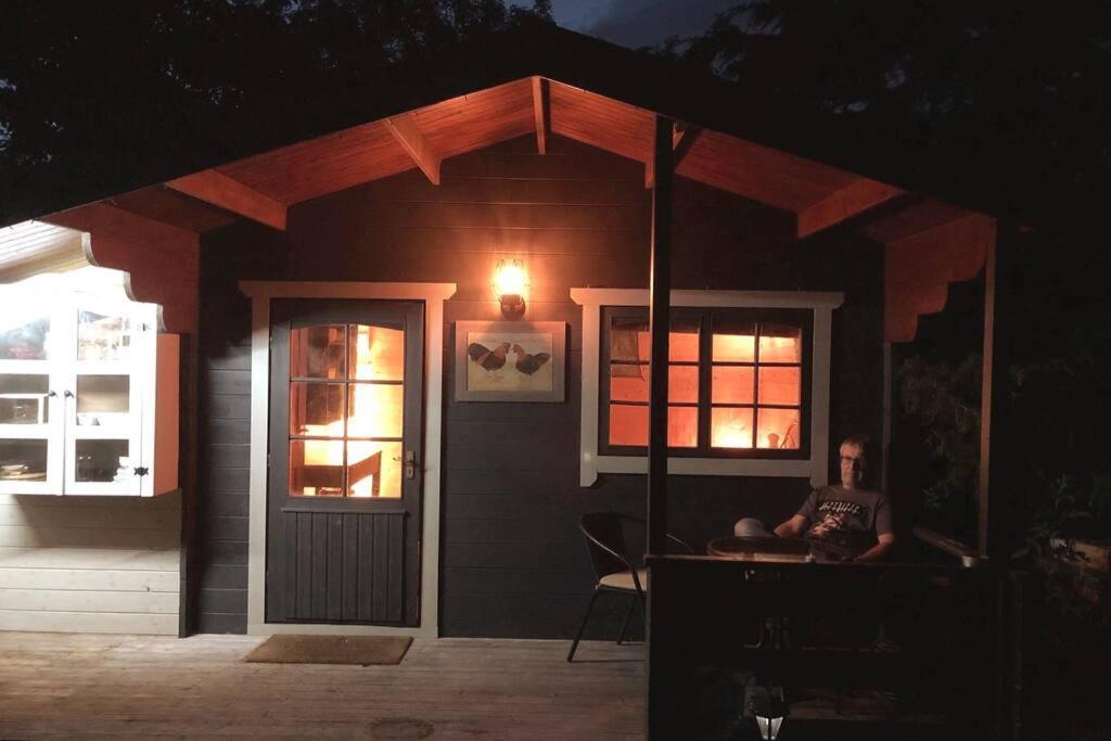 Unique Tiny House Near 3 Peaks - The Zedshed Apartment Bentham Ngoại thất bức ảnh